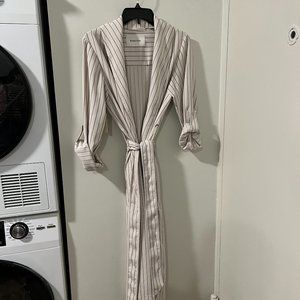 Babaton Kahlo Robe Small